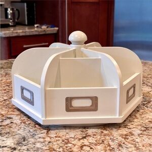 POTTERY BARN KIDS | Art Craft Lazy Susan